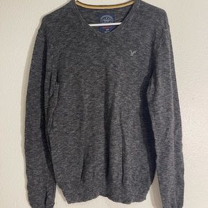 American Eagle Sweater - V Neck